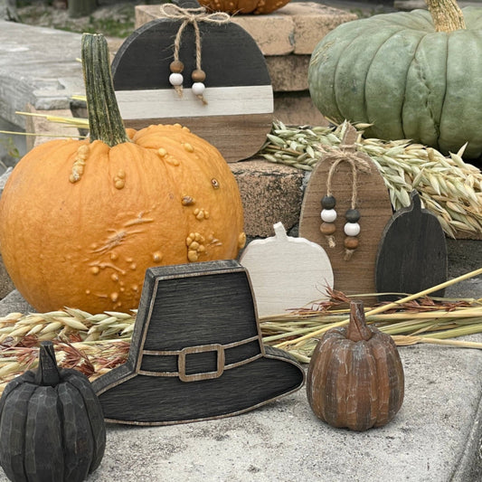 Shelf Sitter - Pilgrim Hat