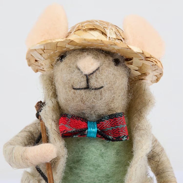 Critter - Fishing Mouse